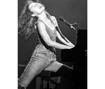 Tori Amos - B&W - Scarlet Page - shop